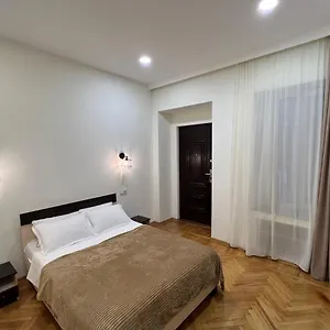 Cosy In Centre Тбилиси