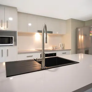 Апартаменты Marlin Cove, Тринити Бич