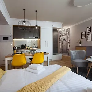 Silver Old Jewish Quarter Apartment Krakow